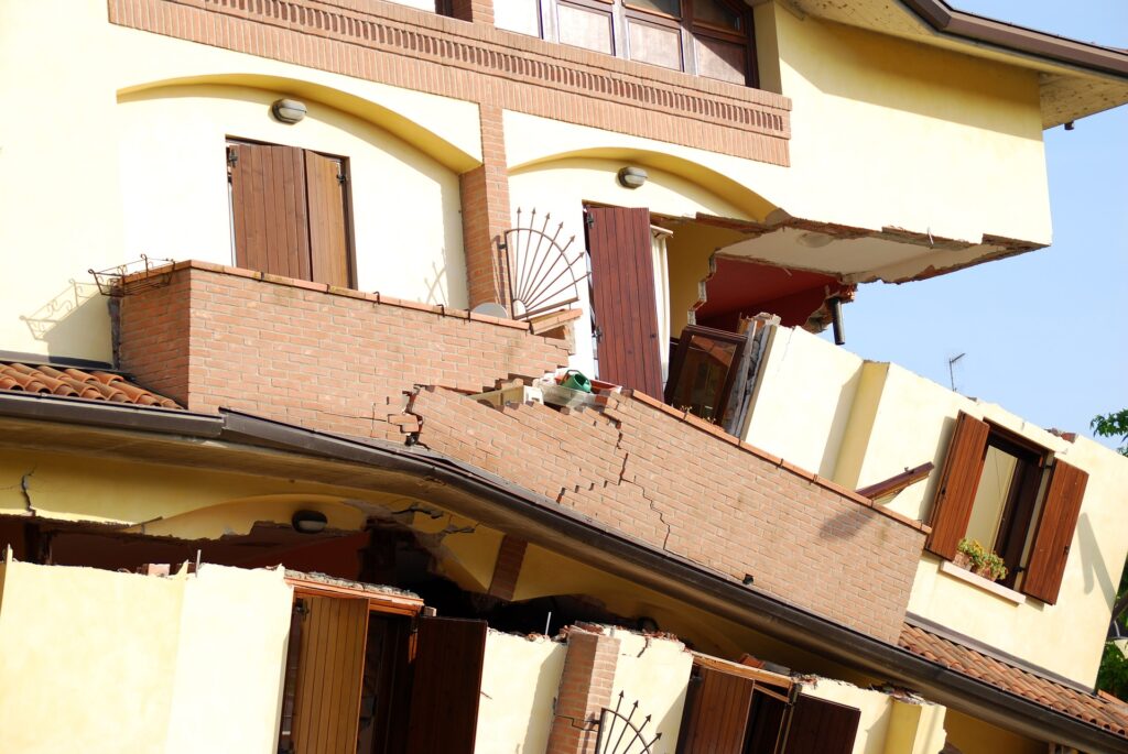 Earthquake Gdac00c8fc 1920 1024x685